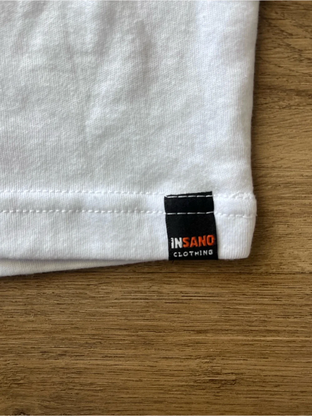 Insano comfortable white